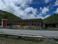 Hotel under construction in Lhagang